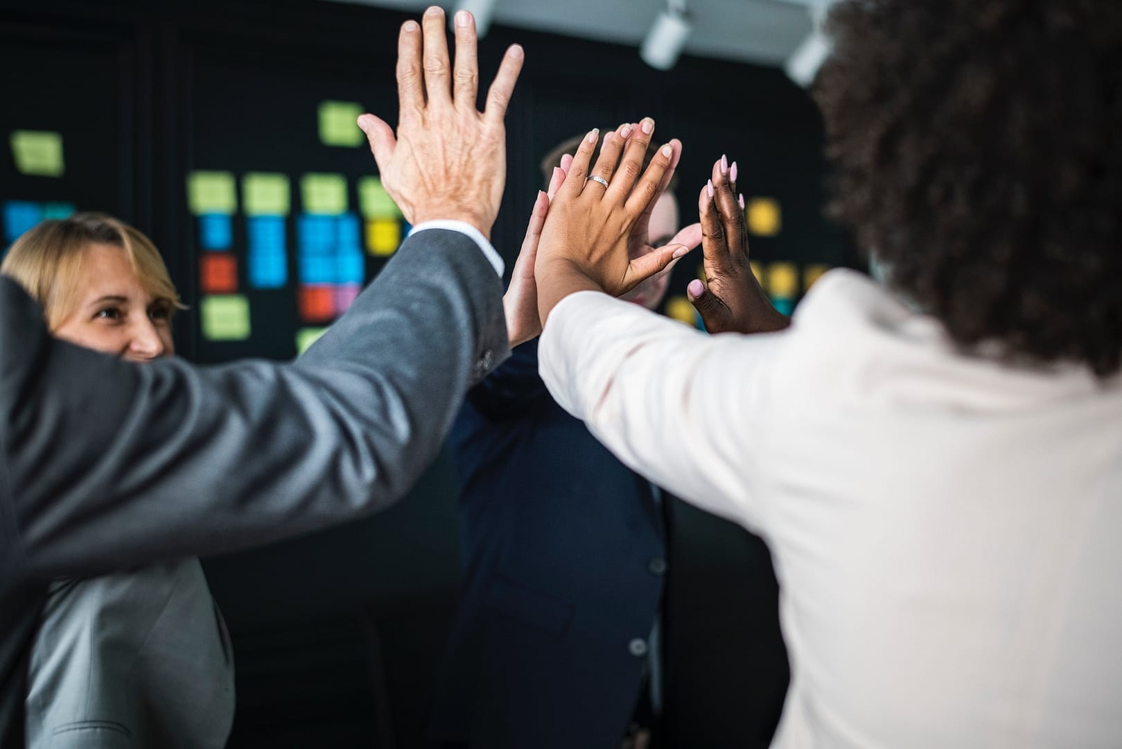 Réinventer le Travail Collectif : Le Pouvoir Transformateur du Coaching d’Équipe Intégratif